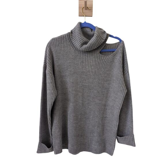 Lovers + Friends Gray Del Mar Sweater XL NWT - Picture 2 of 5